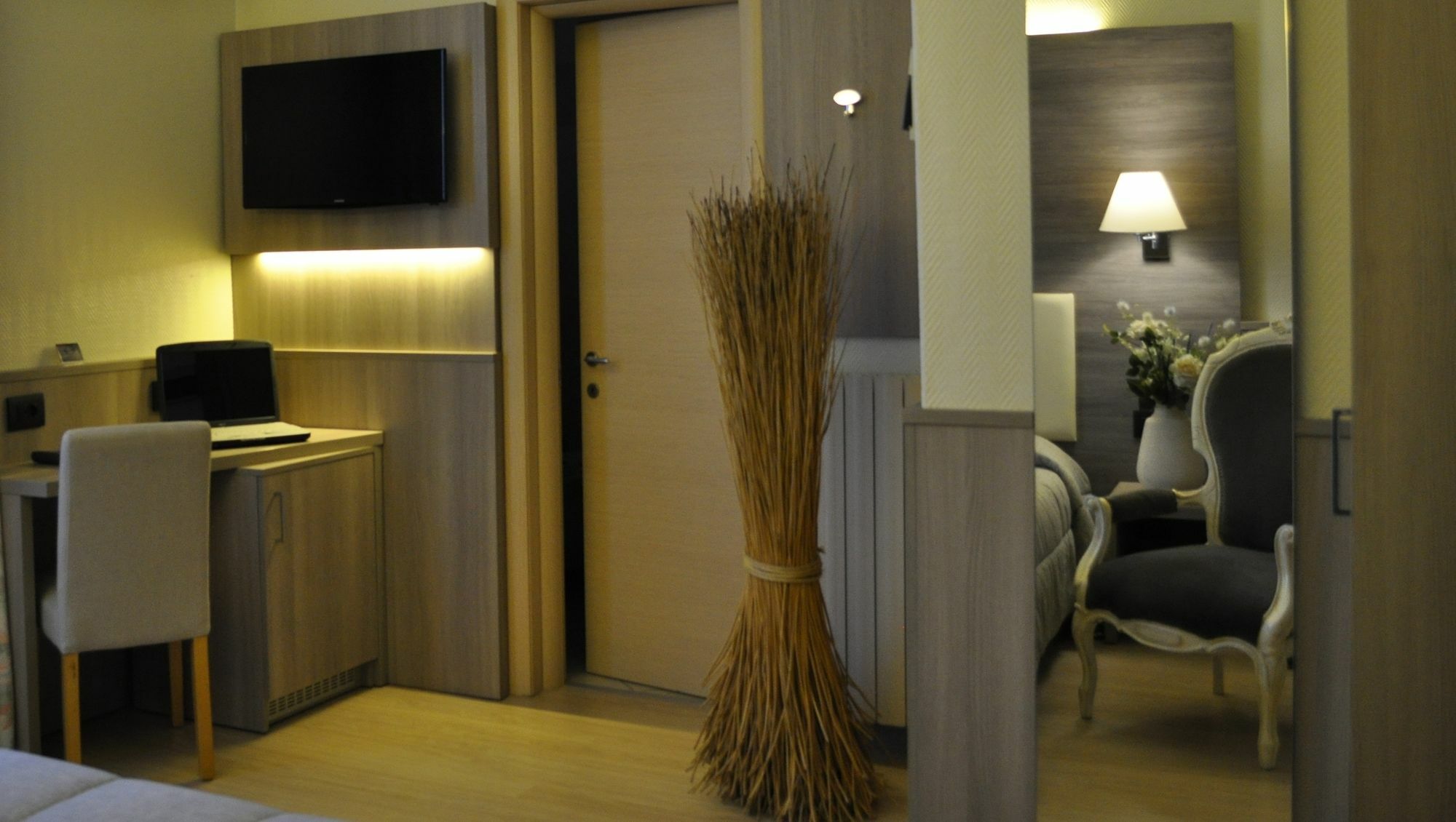 Hotel Est ปีออมบีโน ภายนอก รูปภาพ